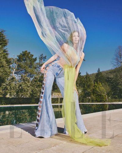 Demet Özdemir seksi ifşa fotoğrafı 895