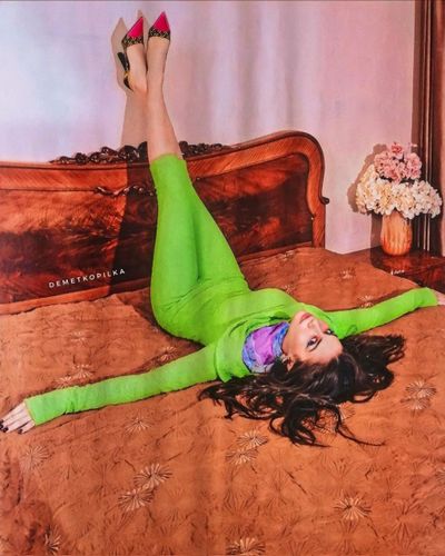 Demet Özdemir seksi ifşa fotoğrafı 908