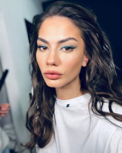 Demet Özdemir seksi ifşa fotoğrafı 909