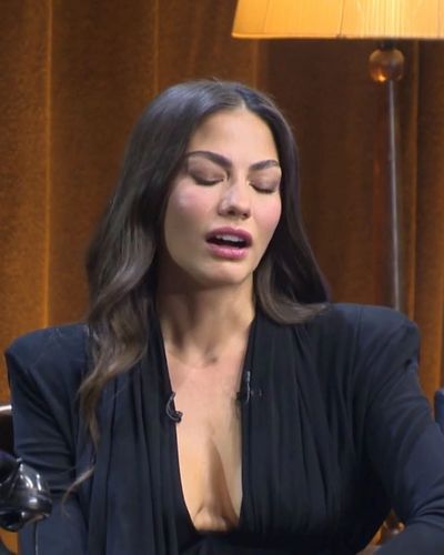 Demet Özdemir seksi ifşa fotoğrafı 938