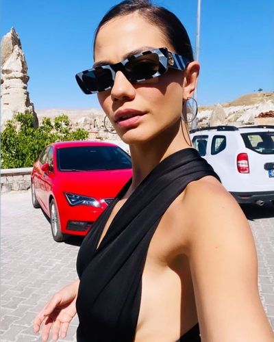 Demet Özdemir seksi ifşa fotoğrafı 991
