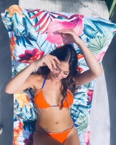 Demet Özdemir seksi ifşa fotoğrafı 992