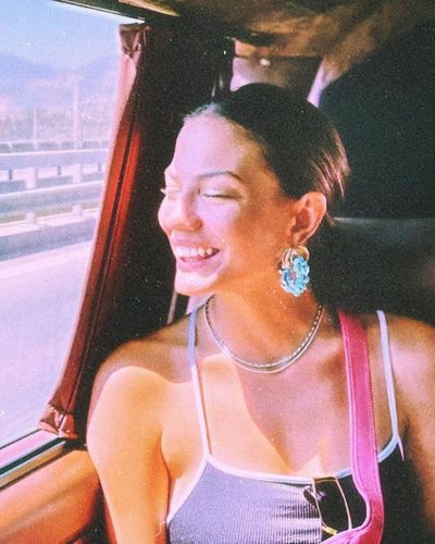 Demet Özdemir seksi ifşa fotoğrafı 993