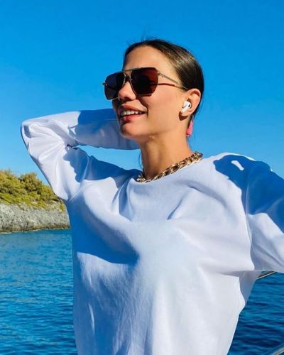 Demet Özdemir seksi ifşa fotoğrafı 995