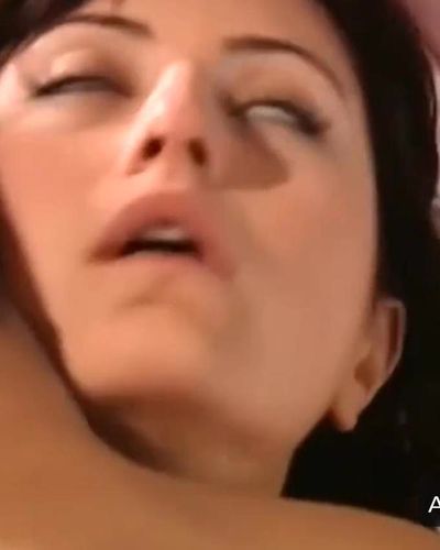 Deniz Çakır seksi ifşa fotoğrafı 27 — Yaprak Dökümü (2006)