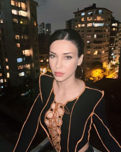 Devrim Özkan seksi ifşa fotoğrafı 270