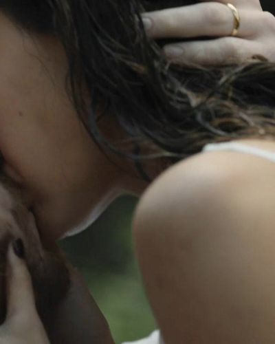 Devrim Özkan seksi ifşa fotoğrafı 22 — Mavi Mağara (2024)