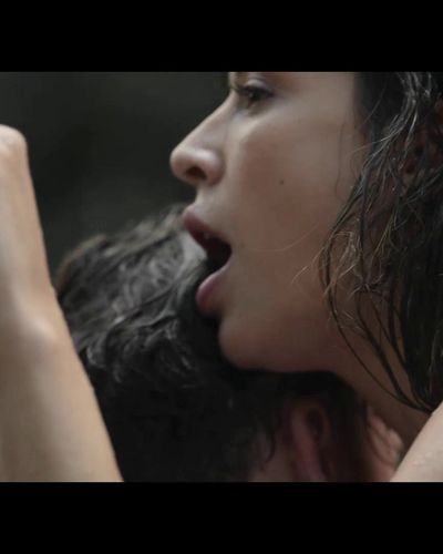 Devrim Özkan seksi ifşa fotoğrafı 28 — Mavi Mağara (2024)