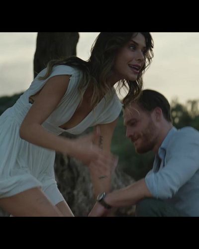 Devrim Özkan seksi ifşa fotoğrafı 30 — Mavi Mağara (2024)