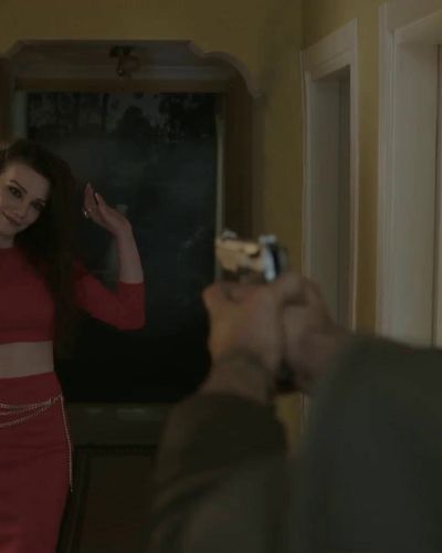 Dilan Çiçek Deniz seksi ifşa fotoğrafı 50 — Yarım Kalan Aşklar (2020)