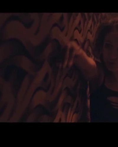 Ece Dizdar seksi ifşa fotoğrafı 24 — Çekmeceler (2015)