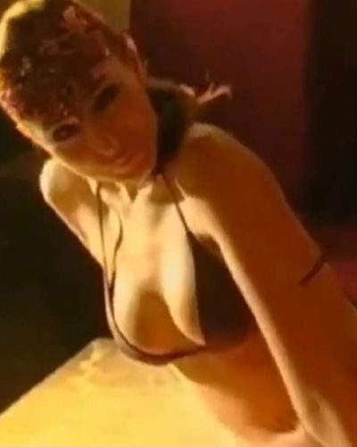 Ece Gürsel seksi ifşa fotoğrafı 33 — Ece Gürsel Nude Photoshoot (2022)