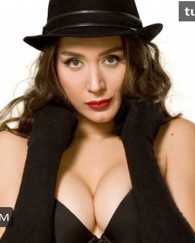 Ece Gürsel seksi ifşa fotoğrafı 14 — Ece Gürsel Sexy Photo Collection (2022)