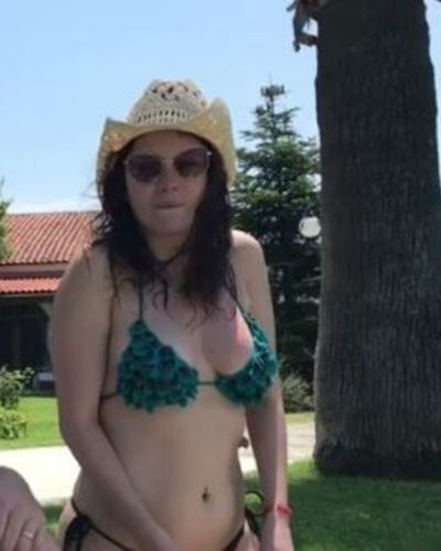 Ece Özdikici seksi ifşa fotoğrafı 100