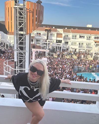 Ece Seçkin seksi ifşa fotoğrafı 177