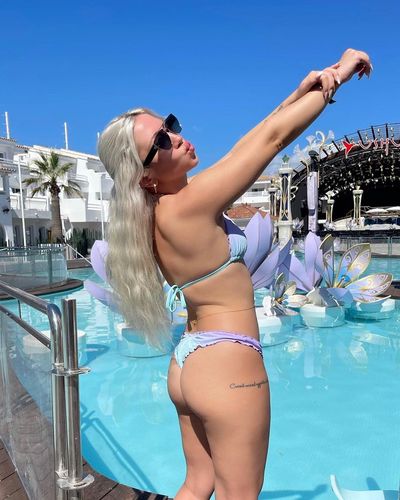 Ece Seçkin seksi ifşa fotoğrafı 243