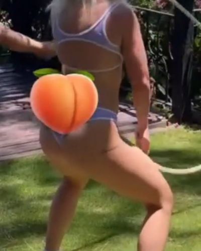 Ece Seçkin seksi ifşa fotoğrafı 303