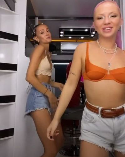 Ece Seçkin seksi ifşa fotoğrafı 397