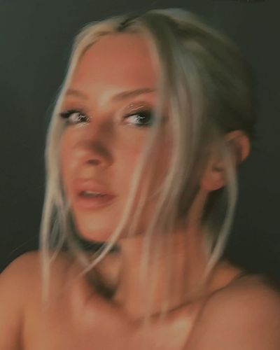 Ece Seçkin seksi ifşa fotoğrafı 452