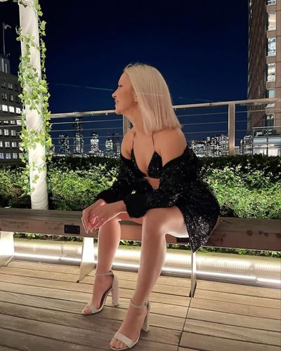 Ece Seçkin seksi ifşa fotoğrafı 477