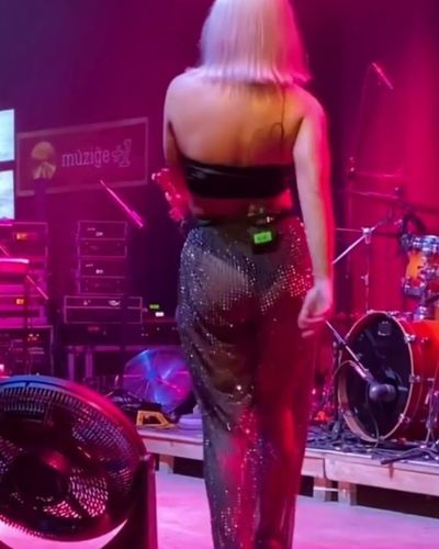 Ece Seçkin seksi ifşa fotoğrafı 506
