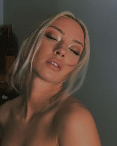 Ece Seçkin seksi ifşa fotoğrafı 523