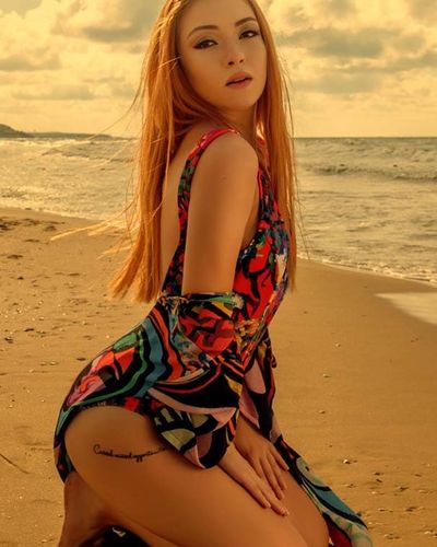 Ece Seçkin seksi ifşa fotoğrafı 594