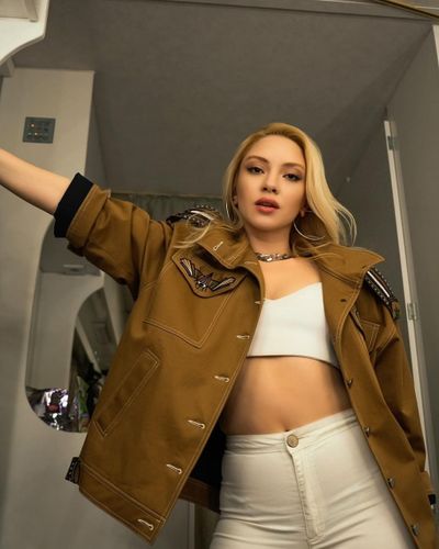 Ece Seçkin seksi ifşa fotoğrafı 617