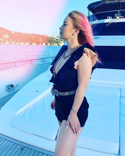 Ece Seçkin seksi ifşa fotoğrafı 635