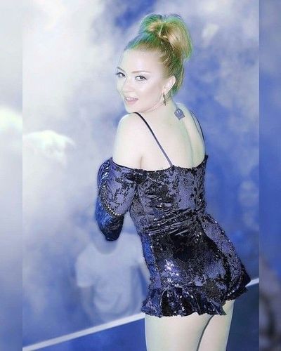 Ece Seçkin seksi ifşa fotoğrafı 666