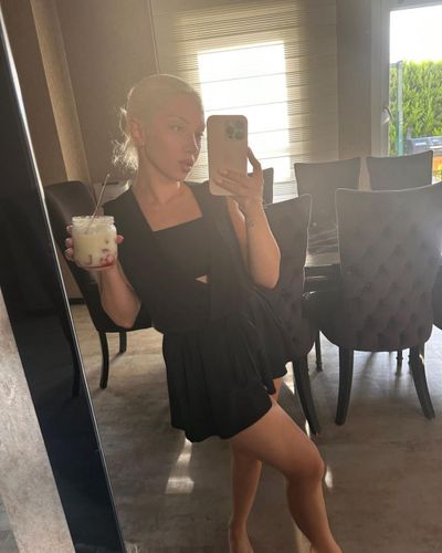 Ece Seçkin seksi ifşa fotoğrafı 88