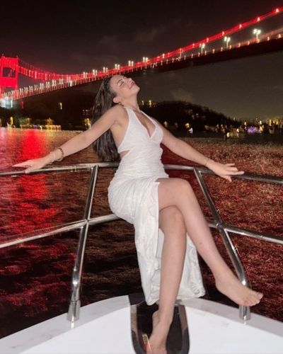 Ecem Öz seksi ifşa fotoğrafı 102