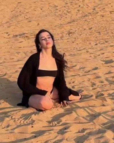Ecem Öz seksi ifşa fotoğrafı 110