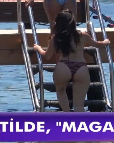 Ecem Öz seksi ifşa fotoğrafı 122