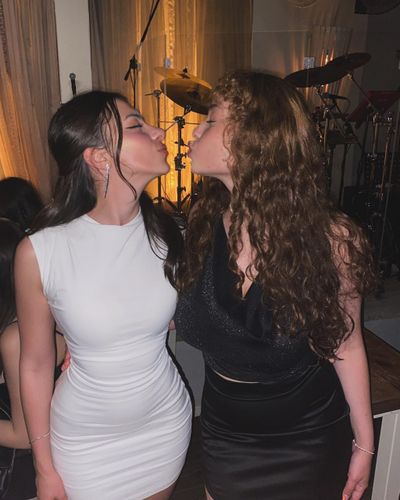 Ecem Öz seksi ifşa fotoğrafı 171