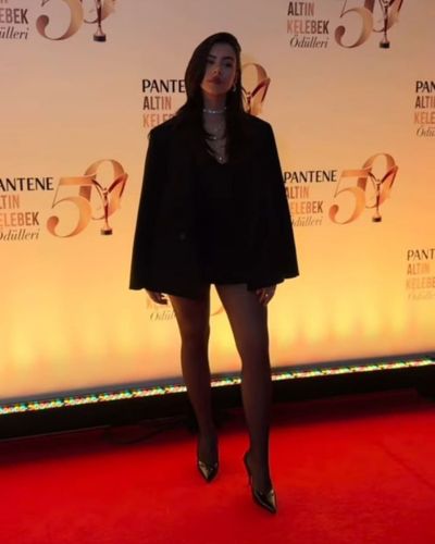 Ecem Öz seksi ifşa fotoğrafı 174