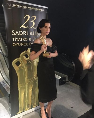 Ecem Öz seksi ifşa fotoğrafı 188