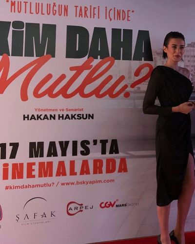 Ecem Öz seksi ifşa fotoğrafı 197