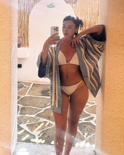 Ecem Öz seksi ifşa fotoğrafı 2