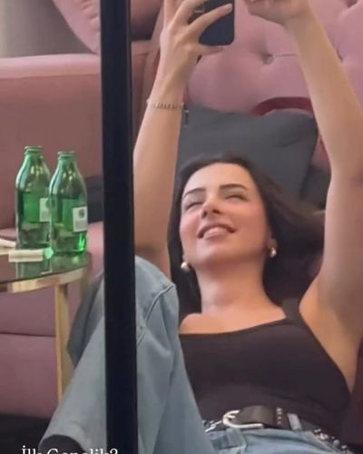 Ecem Öz seksi ifşa fotoğrafı 57