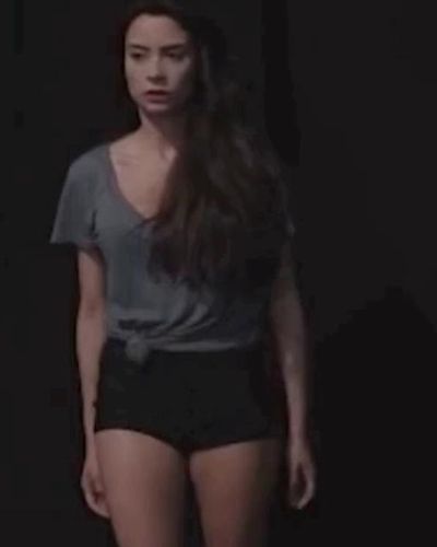 Ecem Yorulmaz seksi ifşa fotoğrafı 2 — Muhr U Cin (2020)