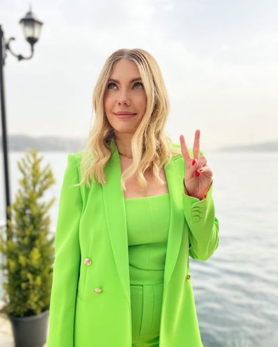 Eda Ece seksi ifşa fotoğrafı 107