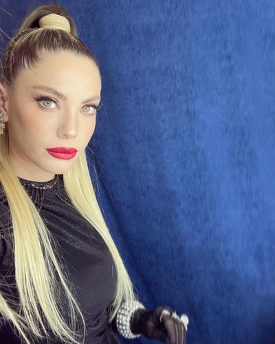 Eda Ece seksi ifşa fotoğrafı 108