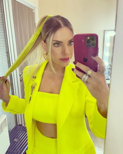 Eda Ece seksi ifşa fotoğrafı 133