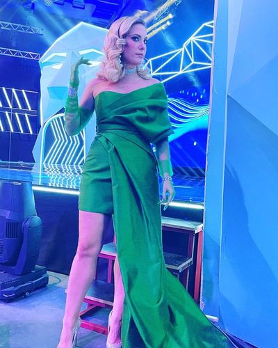Eda Ece seksi ifşa fotoğrafı 136
