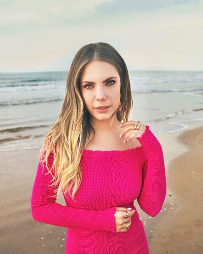 Eda Ece seksi ifşa fotoğrafı 143