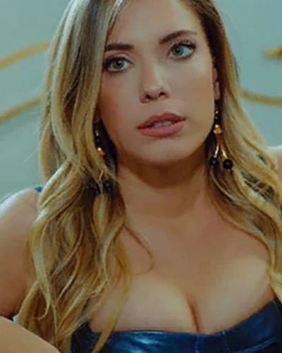 Eda Ece seksi ifşa fotoğrafı 233