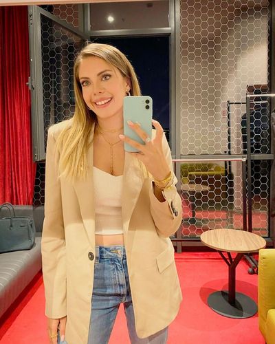 Eda Ece seksi ifşa fotoğrafı 272