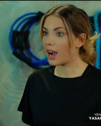 Eda Ece seksi ifşa fotoğrafı 282