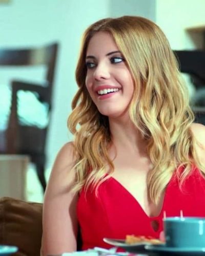 Eda Ece seksi ifşa fotoğrafı 301
